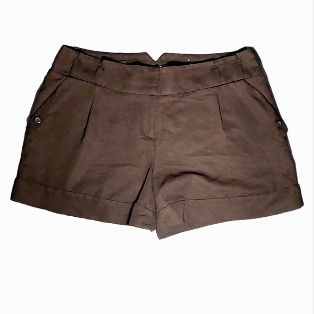 Smart Set Black Shorts with Button Pockets and Pleats - Size 12, Regular Fit